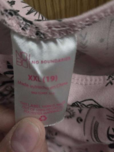 Womens Top - Thumbnail 3