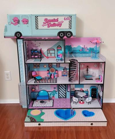 LOL Dollhouse Read Description - Altamonte Springs, Florida