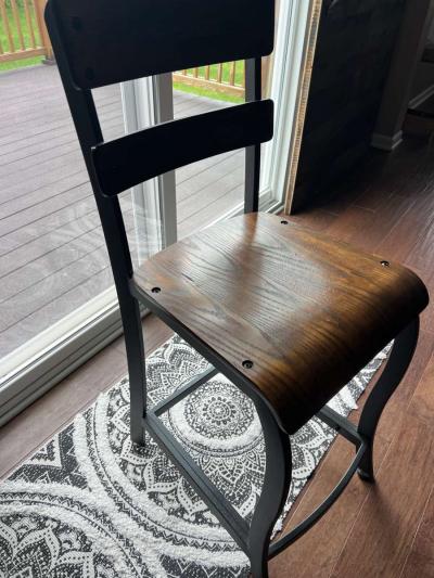 Four Of Yaretzi 25 Counter Bar Stools - Thumbnail 5