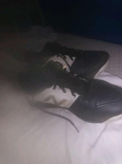 new balance - Thumbnail 1