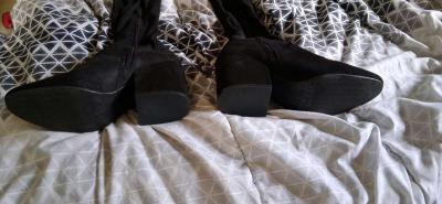 thigh high boots - Thumbnail 3