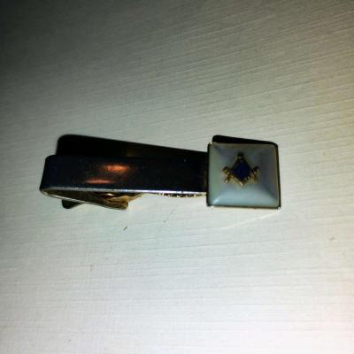 vintage mosaic Mason tie holder - Thumbnail 6