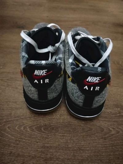 Mens Limited Edition Air Force One Sneakers size 10 - Thumbnail 3