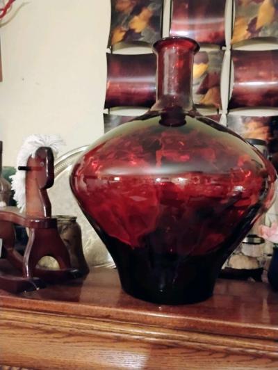 large red quality  glass bottle very heavy - Thumbnail 2
