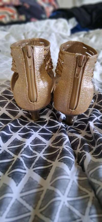 Girls heals - Thumbnail 3