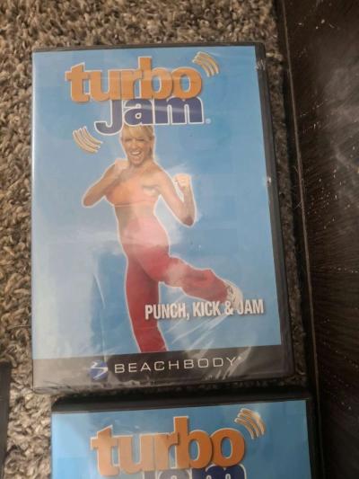 DVD exercise workout - Thumbnail 2