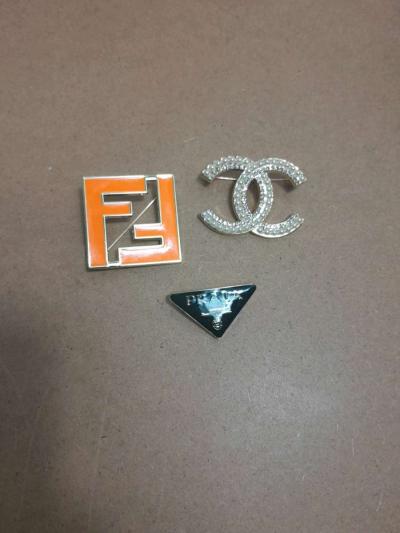 Women Brooches with Stamps - Thumbnail 2