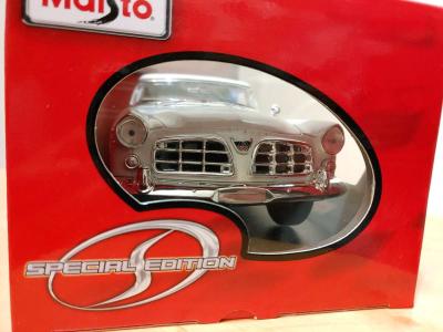 Maisto 1956 Chrysler Special Edition 300B 118 Scale Diecast - Thumbnail 4