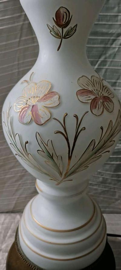 Vintage Bristol Glass Table Lamp White Glass Painted Flowers - Thumbnail 2