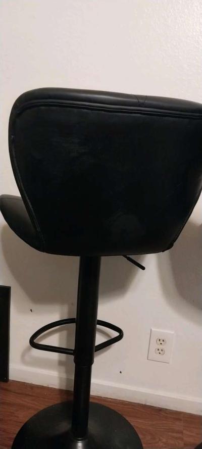 2 black barstools adjustable height - Thumbnail 4