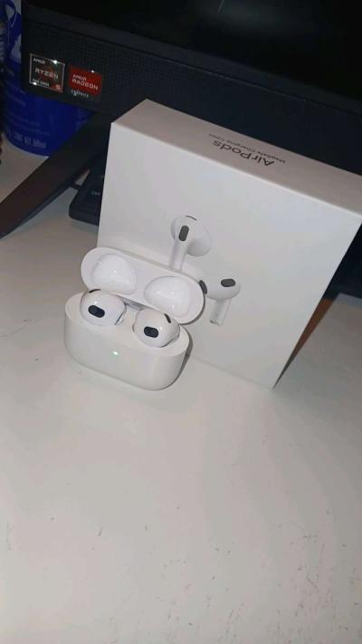 Airpods 3rd Generation - Thumbnail 3