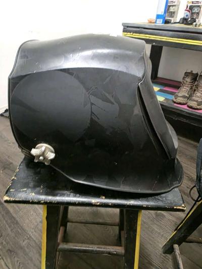 Miller Digital Infiniti Welding Hood - Thumbnail 2