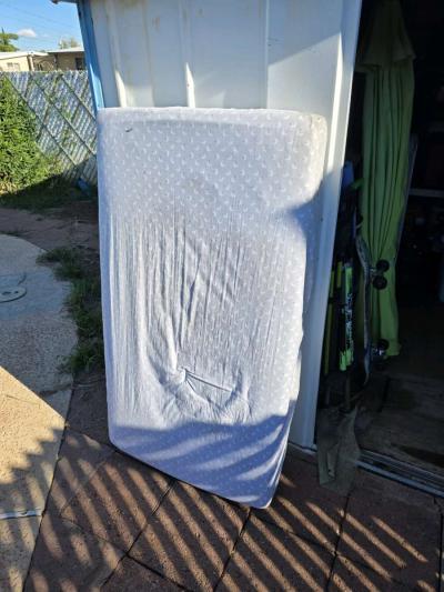 Baby Crib and Mattress - Thumbnail 2