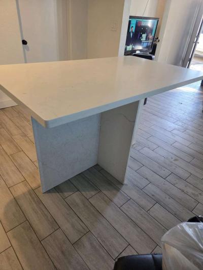 Carrera white quartz table - Thumbnail 4
