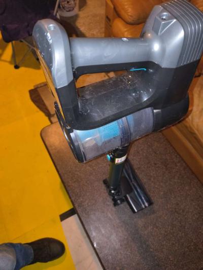 Cordless Vacuum - Thumbnail 5
