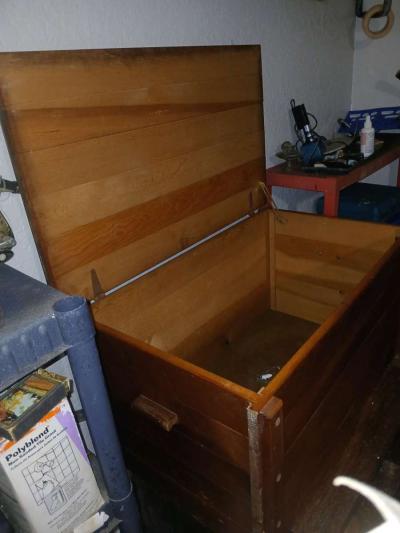 Cedar chest - Thumbnail 3