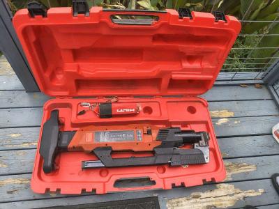 HILTI DX9 POWDER ACTUATED TOOL - Thumbnail 4