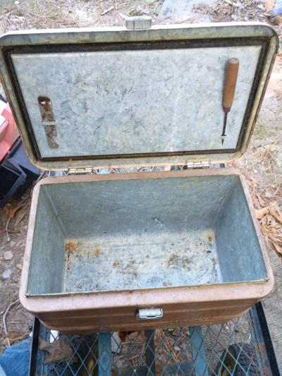 vintage ice chest from the 50s - Thumbnail 2