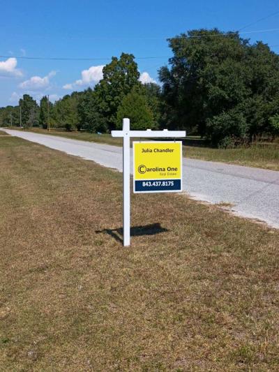 4 bed 2 bath and 5 bed 3 bath homes 2 and half acres - Thumbnail 6