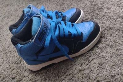 kids Nike shoes - Thumbnail 2