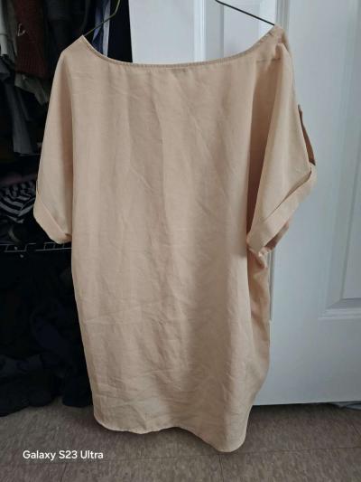 Calvin Klein light peach short sleeve blouse size large - Thumbnail 2