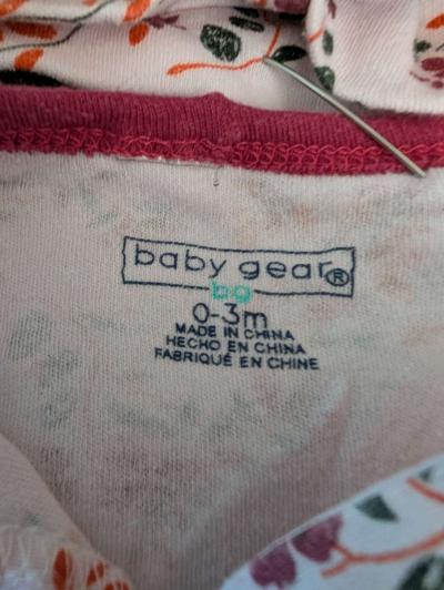 Baby flowery pink sleepsuit with feet and headband - Thumbnail 5