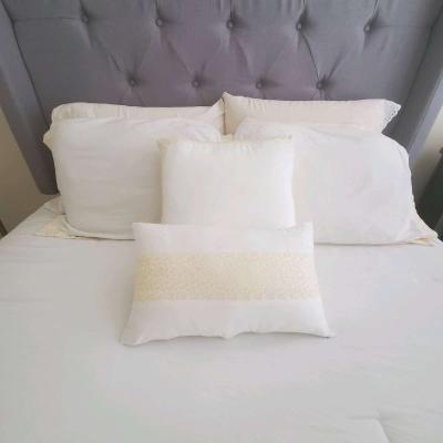 8 Piece Queen Quilt Bed Set Read Description - Thumbnail 2