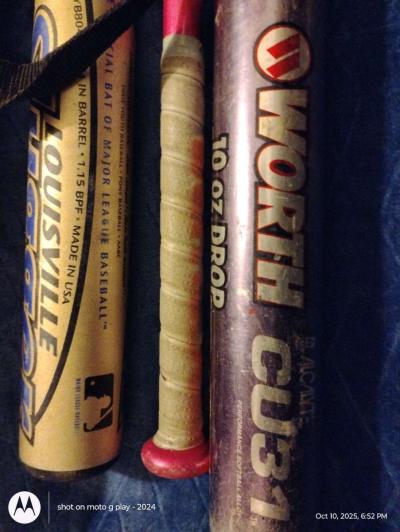 BASEBALL EQUIPMENT - Thumbnail 6