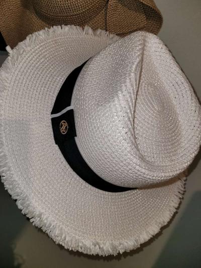 Ladies Hat Like new - Thumbnail 5