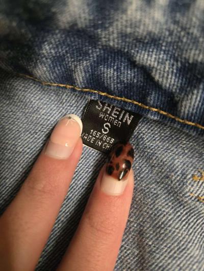 Womens jean shorts - Thumbnail 3