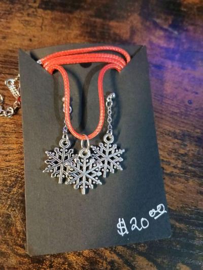 Stud Earrings Leather Necklace Set Silver Snowflake - Newport News, Virginia