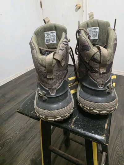 Under Armor Hiking Boots - Thumbnail 4