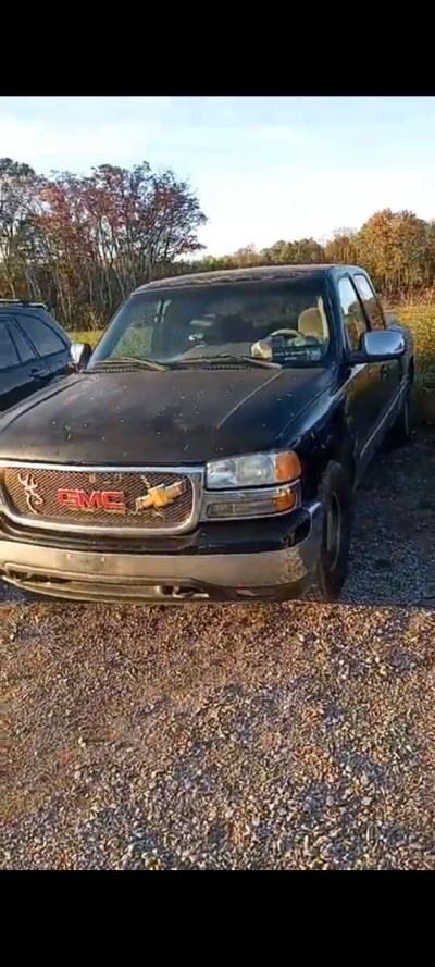 2000 GMC sierra - Thumbnail 1