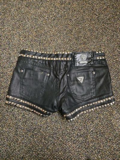 womens guess shorts - Thumbnail 2