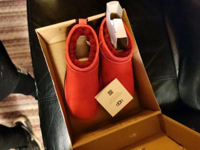 Classic Ultra Mini UGG boots Red size 7 - Thumbnail 3