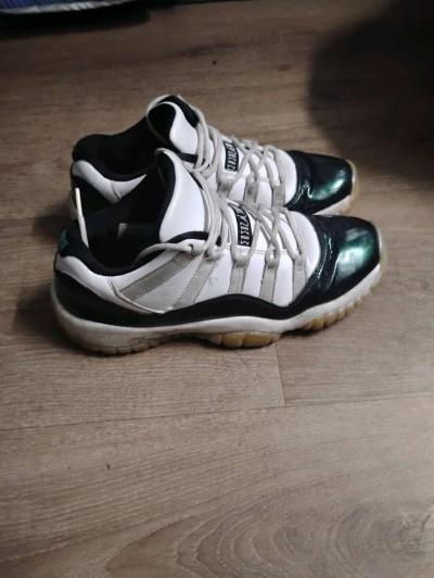 Womens Jordan Aqua Green Concord Sneakers size 7 - Thumbnail 3