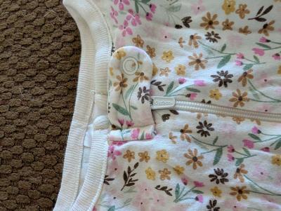 Baby Flowery sleepsuit with feet - Thumbnail 2