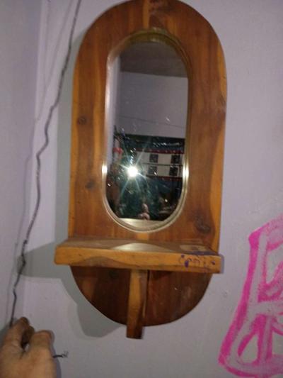 wooden mirror with coat hooks - Thumbnail 2