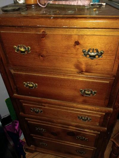 dresser