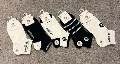 5 Lululemon Ankle Socks Medium - Thumbnail 1
