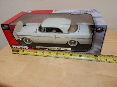 Maisto 1956 Chrysler Special Edition 300B 118 Scale Diecast - Thumbnail 6