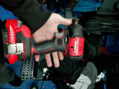 craftsman 20v power tools - Thumbnail 1