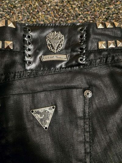 womens guess shorts - Thumbnail 3
