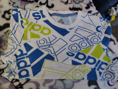 sweaters and tshirts - Thumbnail 3