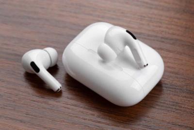APPLE AIR PODS 2ND GENERATION MAG SAFE - Thumbnail 4