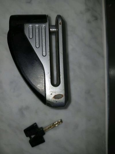 Antitheft padlock for disk brake with key lock for bicycle b - Thumbnail 2