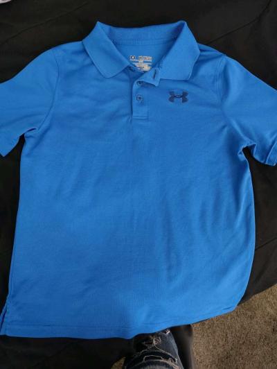 2 Plaid shirts and 1 under armor shirt - Thumbnail 2