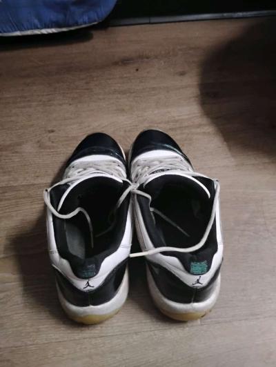 Womens Jordan Aqua Green Concord Sneakers size 7 - Thumbnail 2