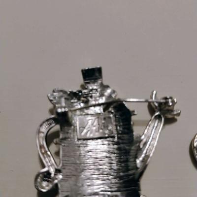 vintage 1980s signed AAI Spring and Floral pins - Thumbnail 4