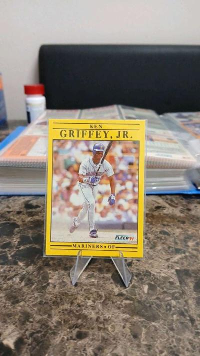 baseball cards - Thumbnail 4